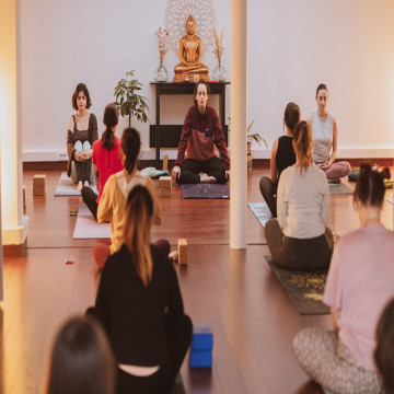 Studio de Yoga à Paris 17e - Zen calme et chaleureux