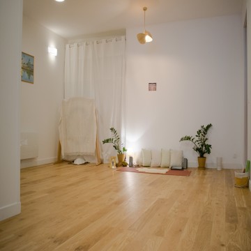 Salle de Yoga accueillante de 45m² à Paris 10ème