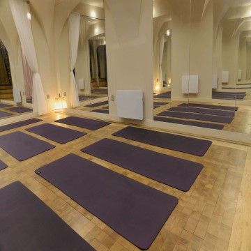 Studio Yoga Zen et Intimiste  à quelques pas de la Samaritaine, Paris 1er ⭐️